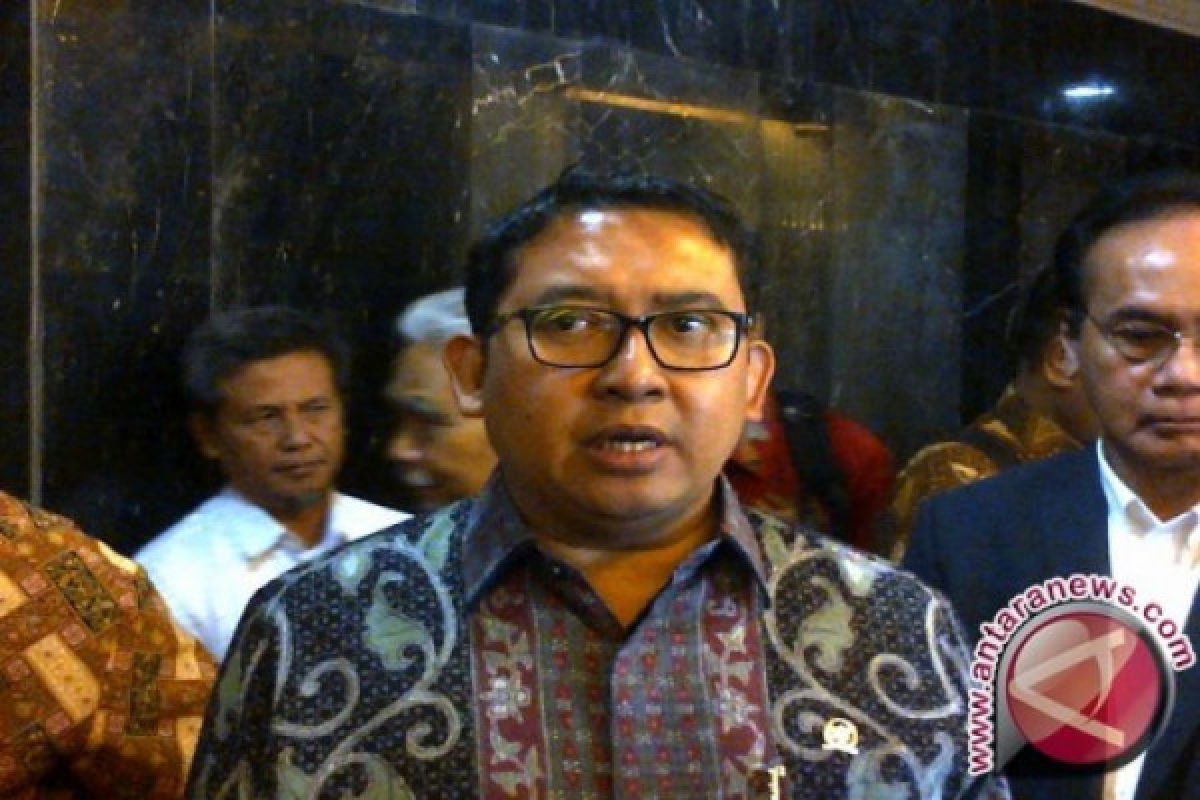Fadli Zon Jadi Plt Ketua DPR