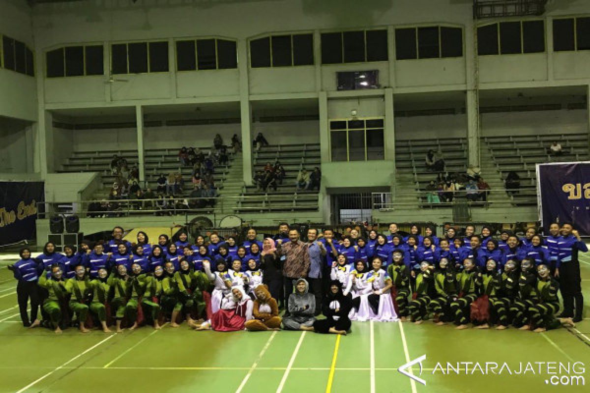 Tim Marching Band UNS ke Thailand