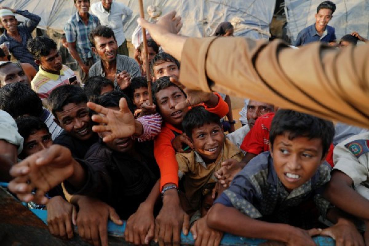 Reuters diganjar Pulitzer berkat foto Rohingya