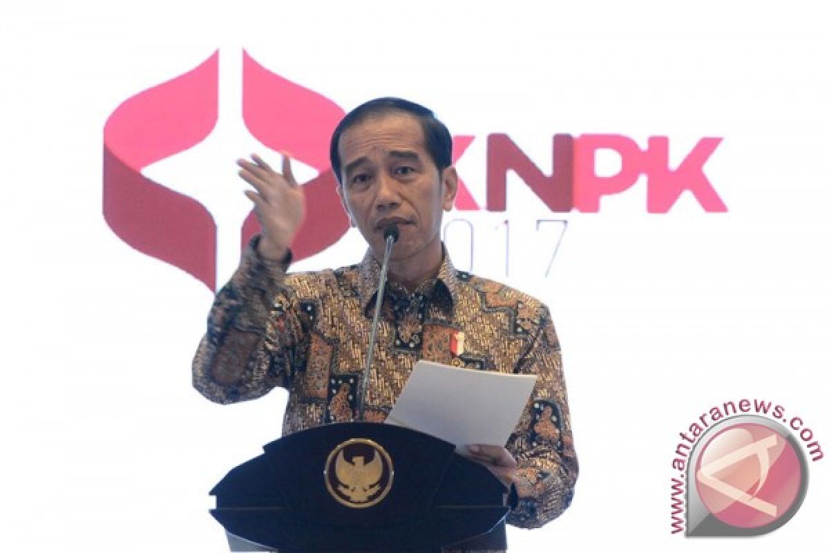 Presiden Jokowi ingin buat "lomba" untuk pangkas aturan