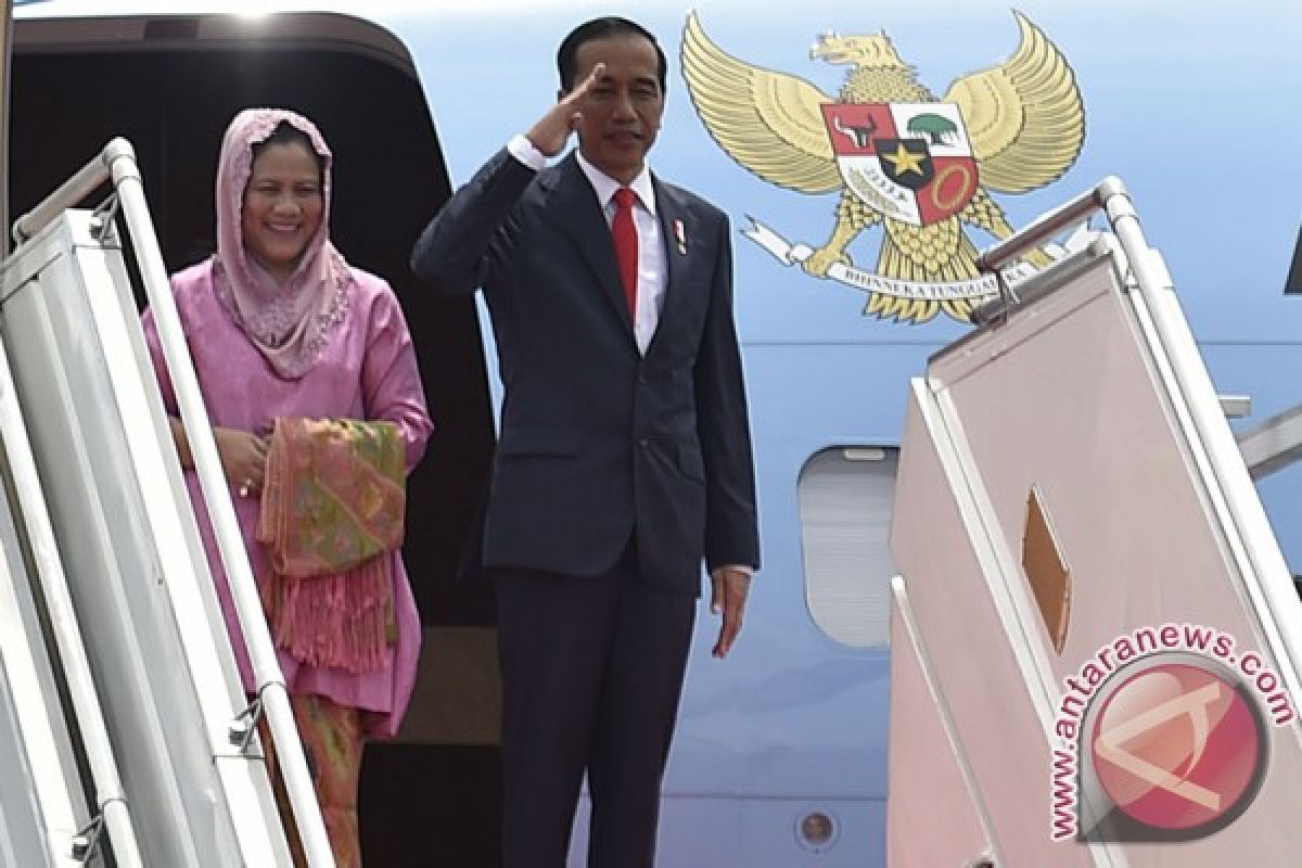 Presiden Jokowi transit di Abu Dhabi