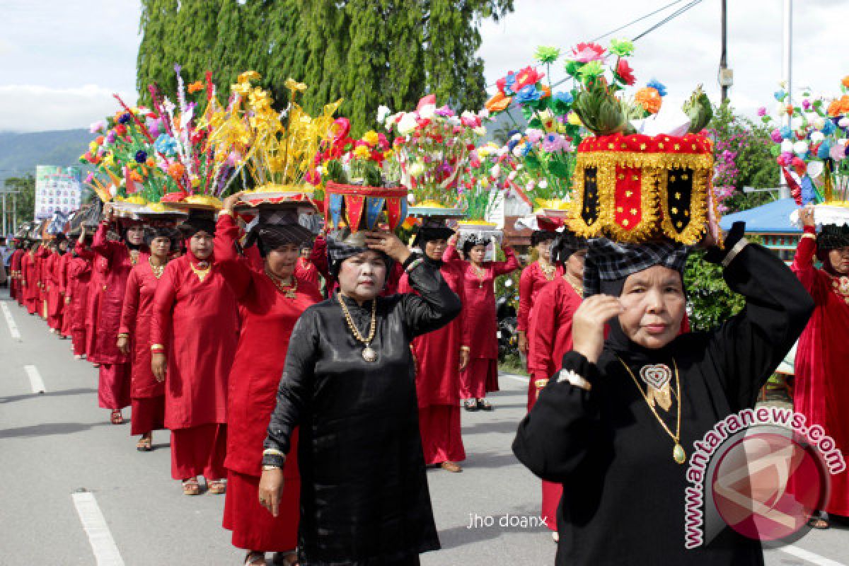 Solok Akan Pecahkan Rekor Muri Lewat Arak Bako