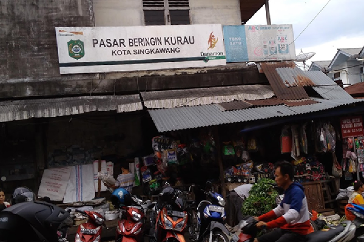 DPRD Singkawang Tinjau Pembangunan Pasar Beringin 