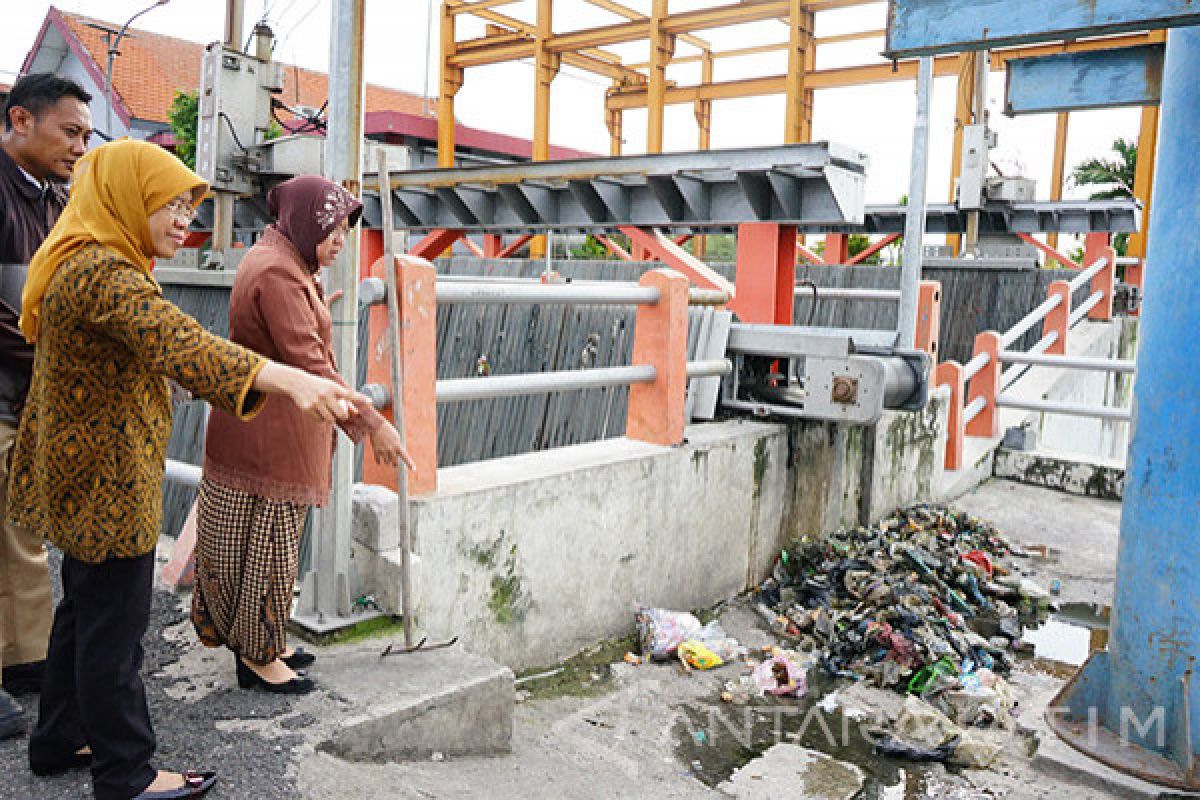 Wali Kota Surabaya Minta Pintu Air Ditinggikan