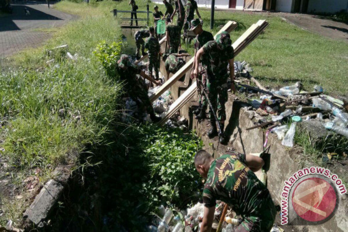 Kodam Merdeka gelar karya bakti di Manado 