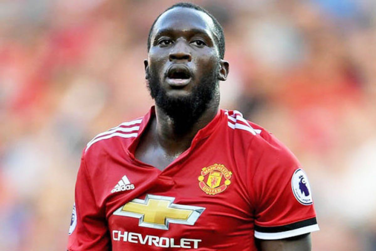 Romelu Lukaku Cedera Kepala Harus Ditandu Keluar