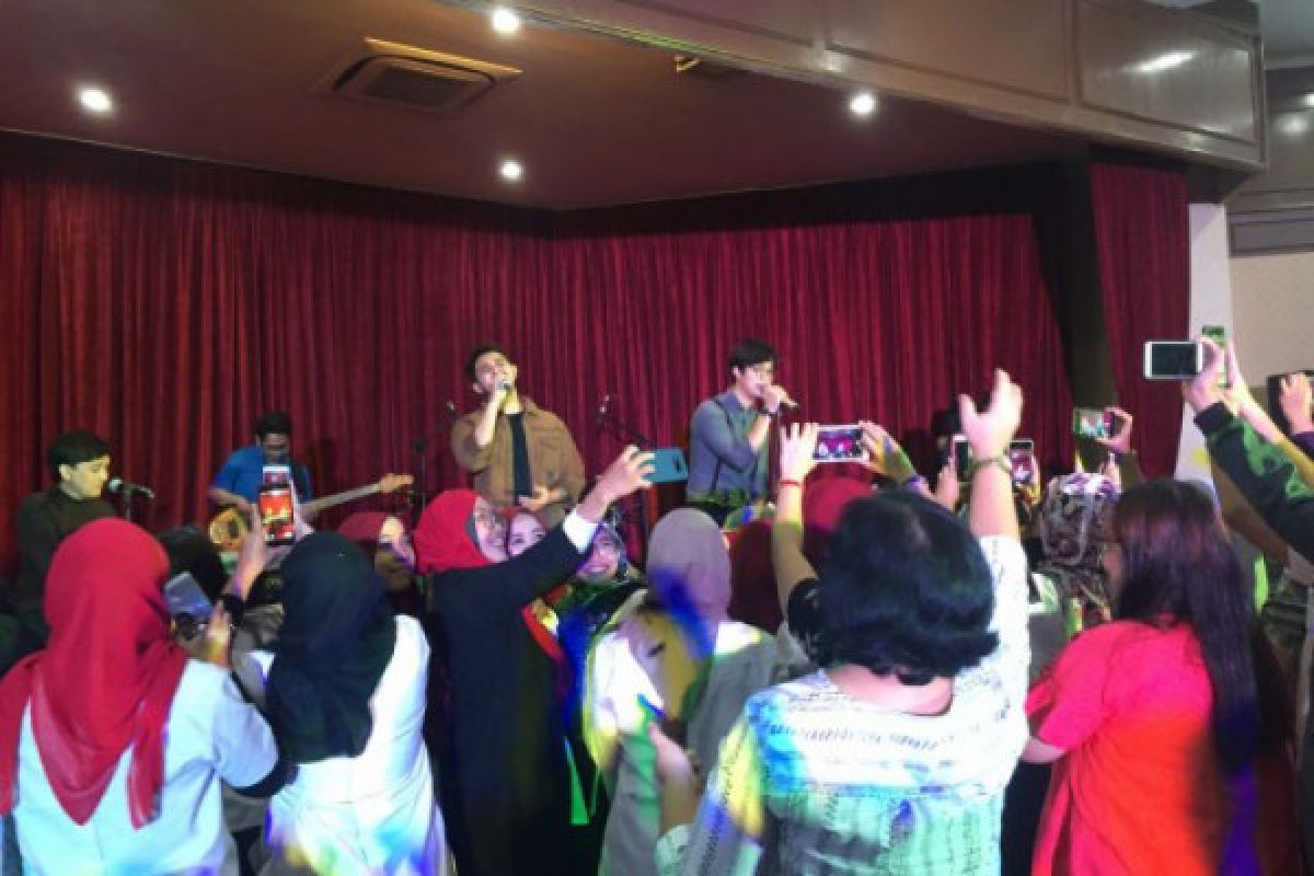 Yovie & Nuno Gelar Konser Mini di ANTARA