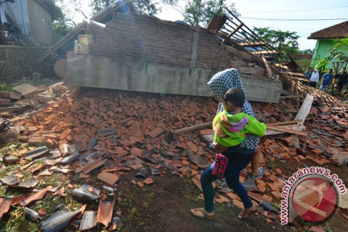 Quake damages 188 houses in Ciamis