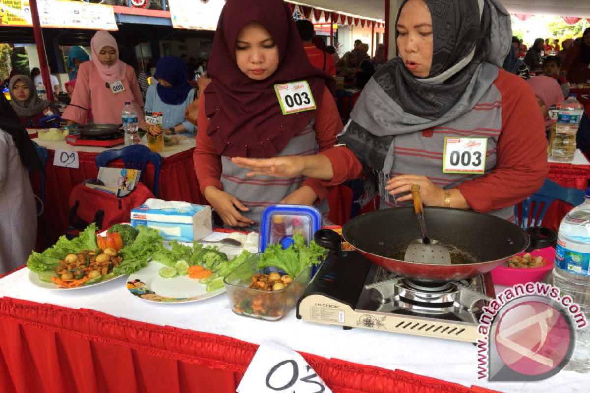 Alfamart Gelar Lomba Memasak Di Karawang