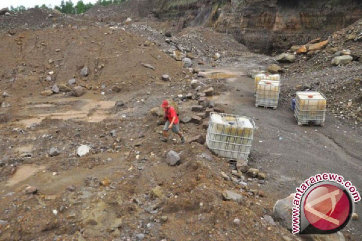 17 Penambang di Gunung Merapi Tertimpa Longsor