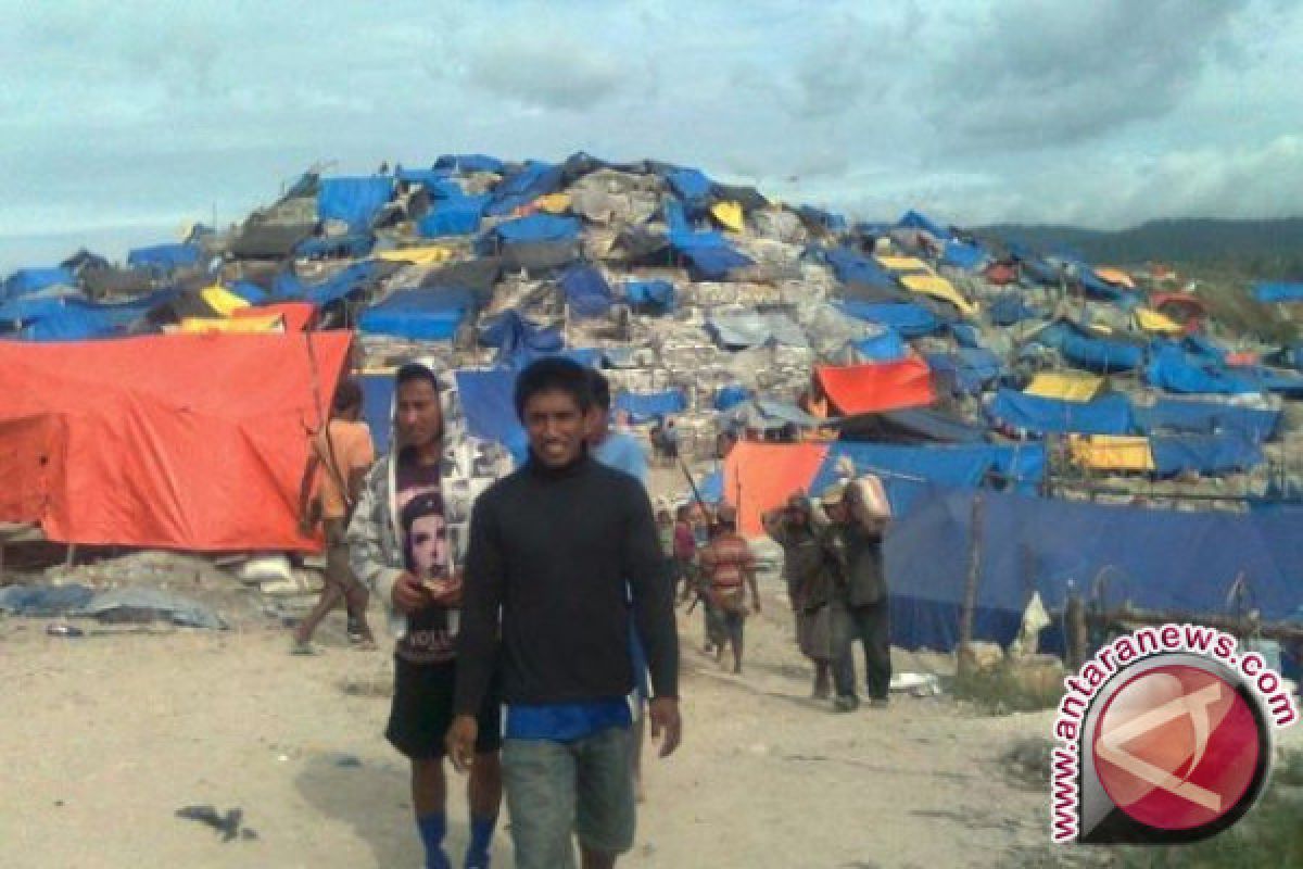 Penanganan Gunung Botak wewenang Pemerintah Pusat