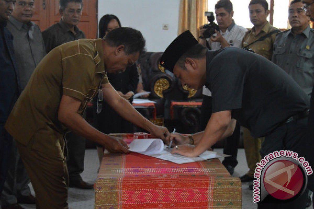 DPRD Setujui APBD Taput 2018 Rp1,273 Triliun