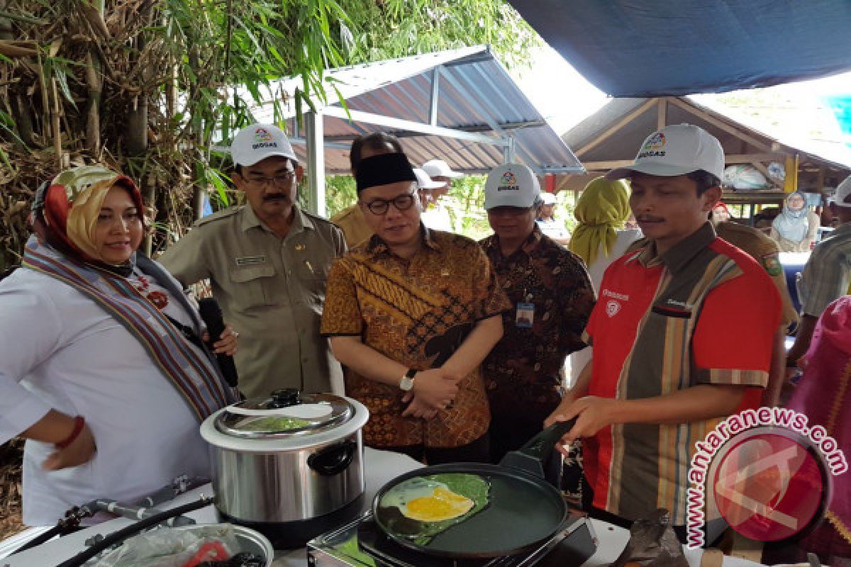 Peternak Sumbawa Hasilkan Listrik dari Limbah Ternak 