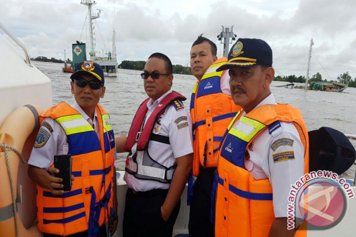 KSOP Banjarmasin Hentikan Pelayaran Semua Kapal