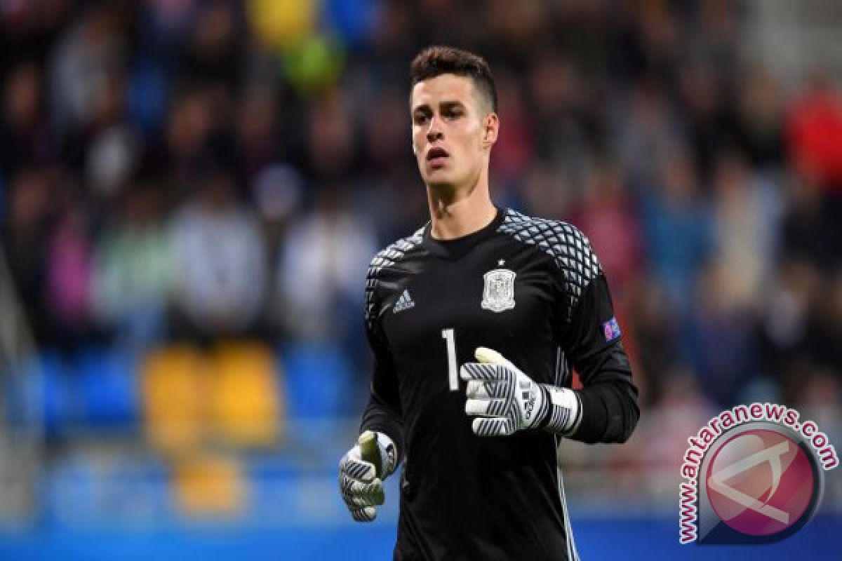 Kiper Bilbao Arrizabalaga Patah Kaki