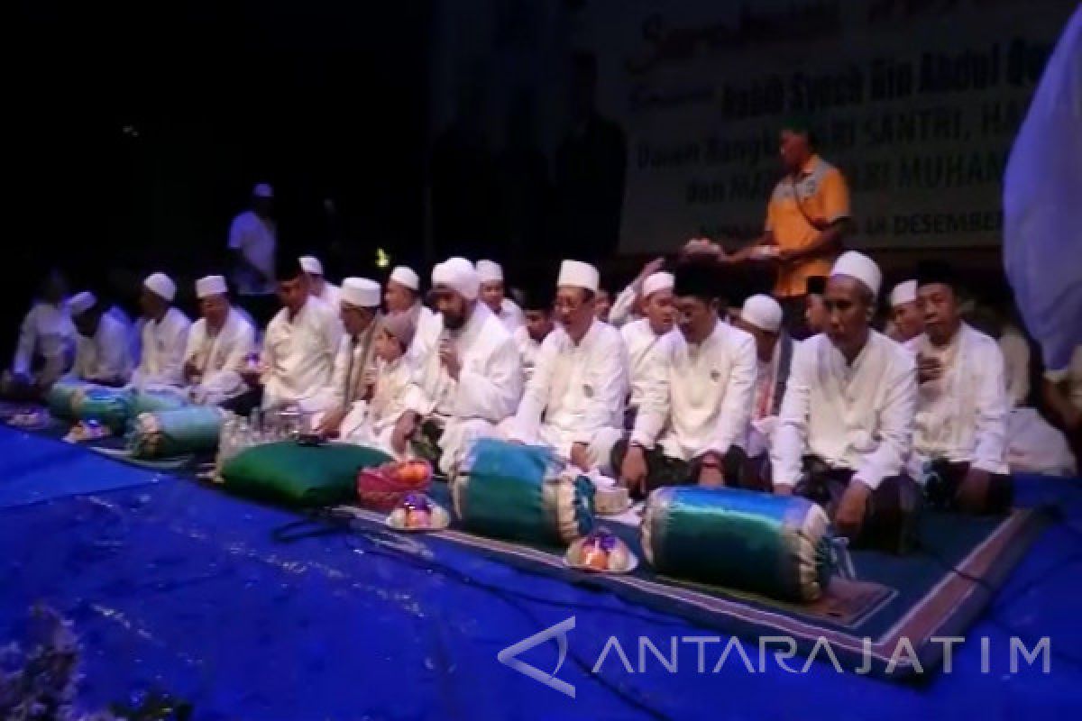 Habib Syech Dukung Pembangunan Masjid As-Sakinah Surabaya