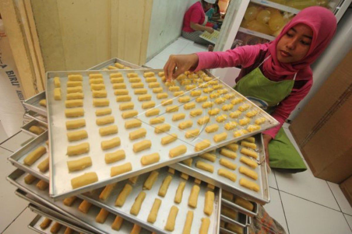 Pelaku Usaha Kue Kebanjiran Orderan