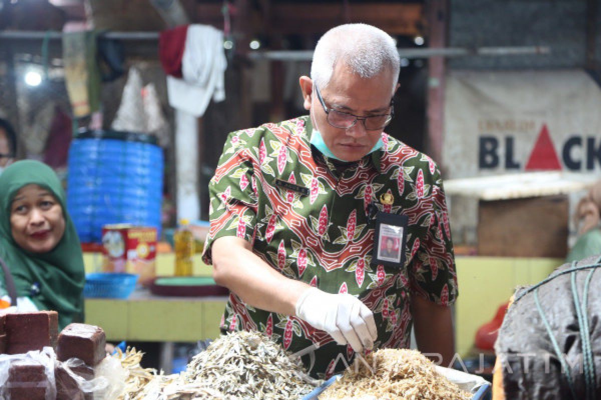 Waspadai Ikan Berformalin, Pemkot Probolinggo Gencarkan Sidak ke Pasar