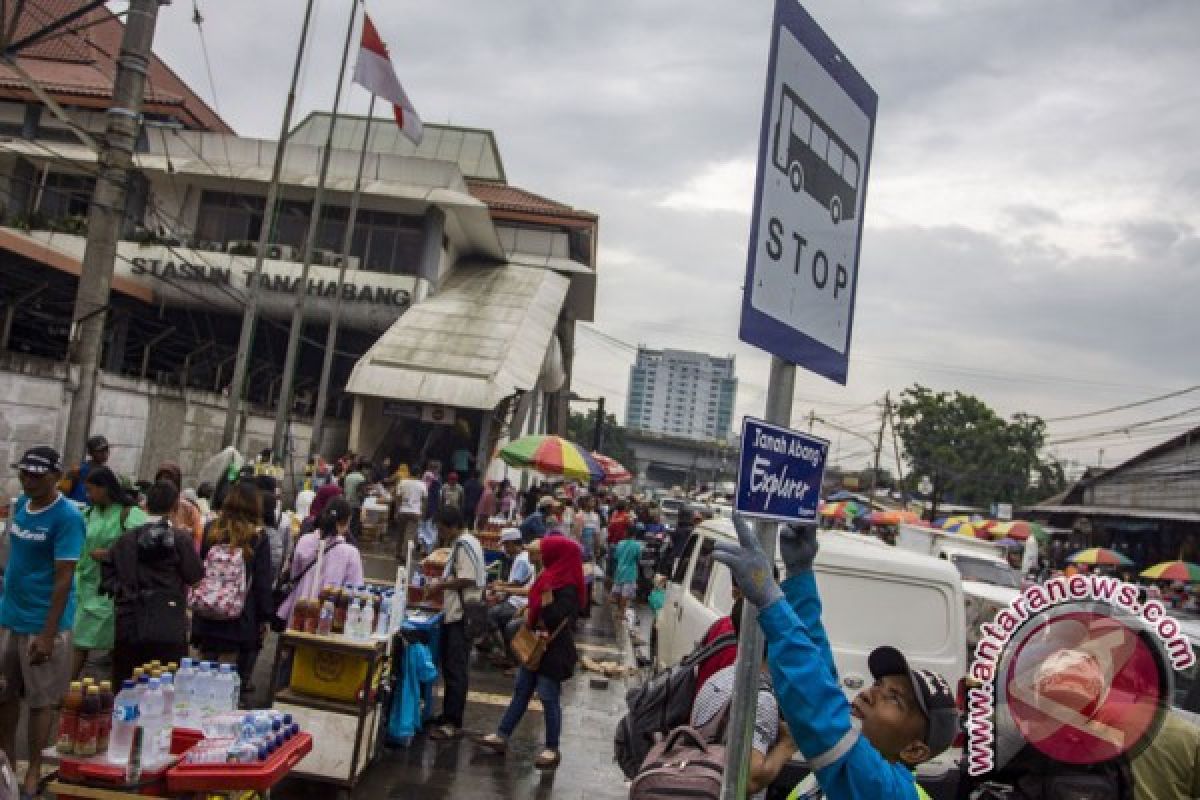 Penataan Tanah Abang terus diawasi