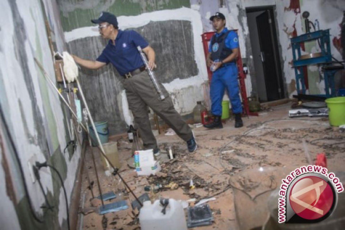 Koordinator lapangan diskotek MG serahkan diri