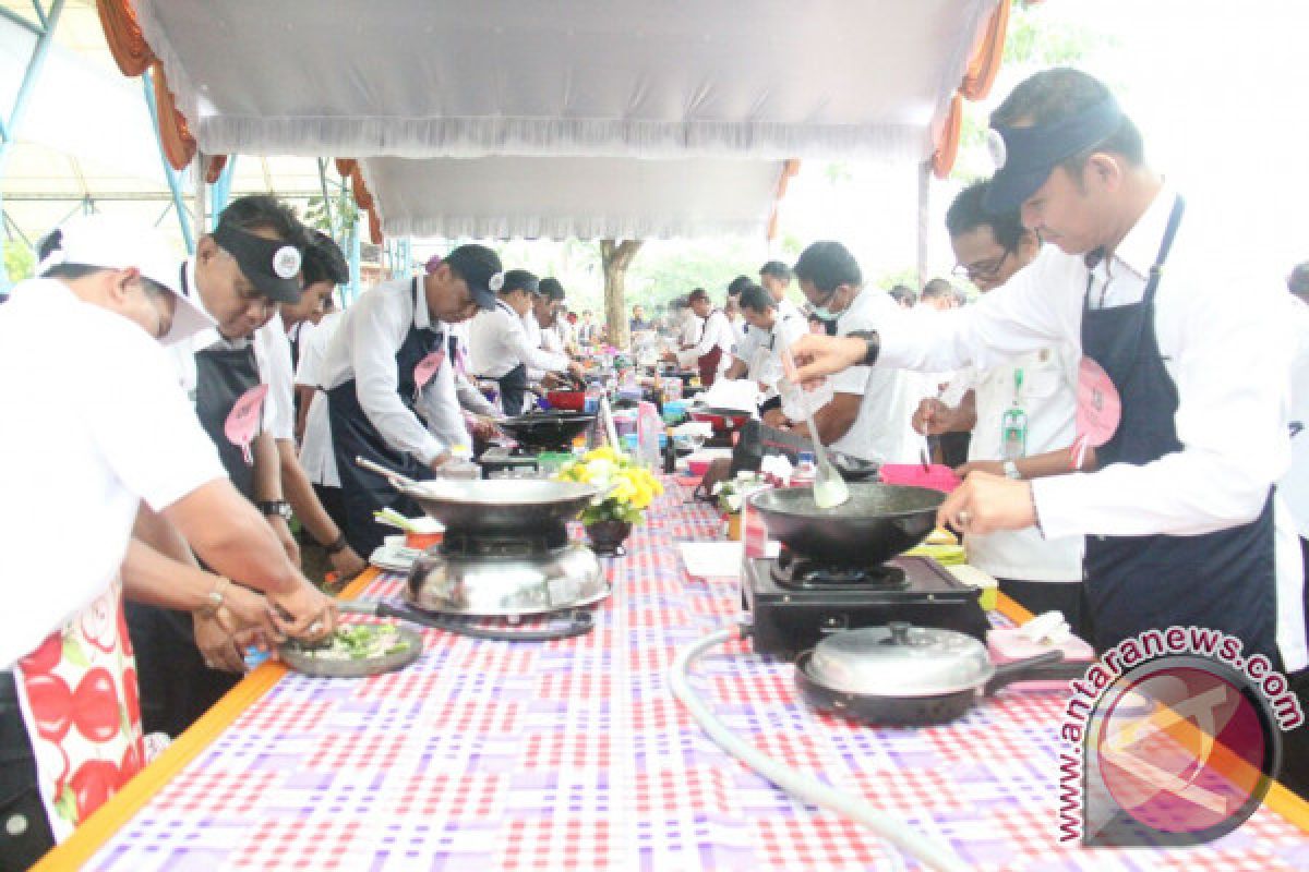 Kepala SOPD se Tapin Ikuti Lomba Memasak di Hari Ibu