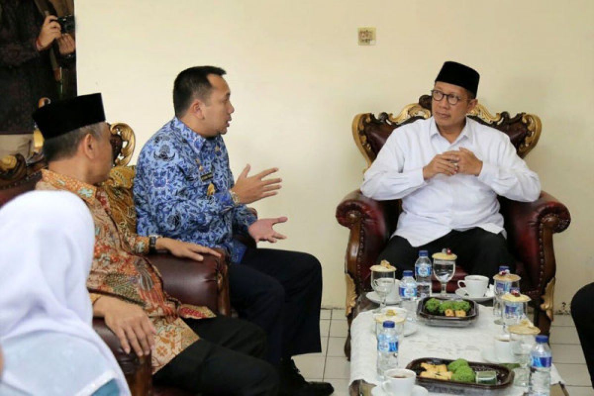 Kemenag Berjanji Radin Inten II Embarkasi Haji Penuh 2018