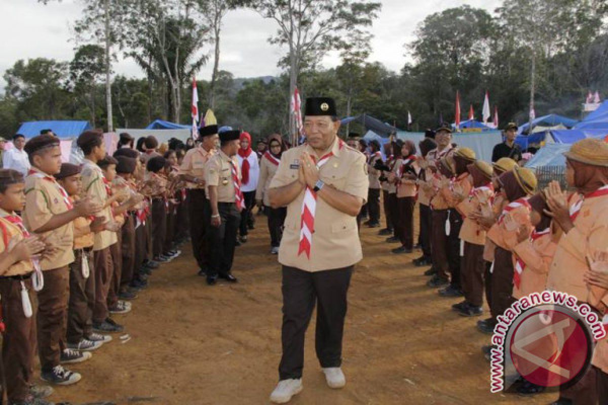 Bupati Buka Perkemahan Di Torsiojo