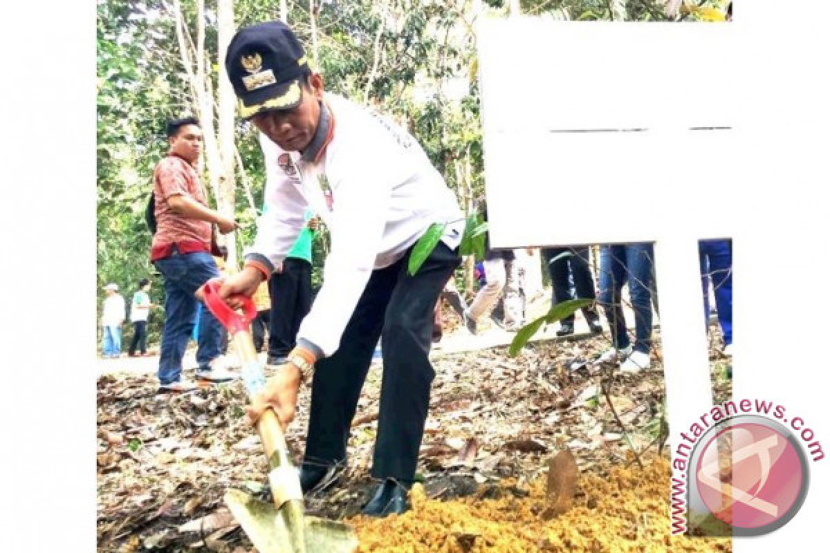 Kembangkan Tahura Lapak Jaru Dengan Serius, Kata Bupati Gumas