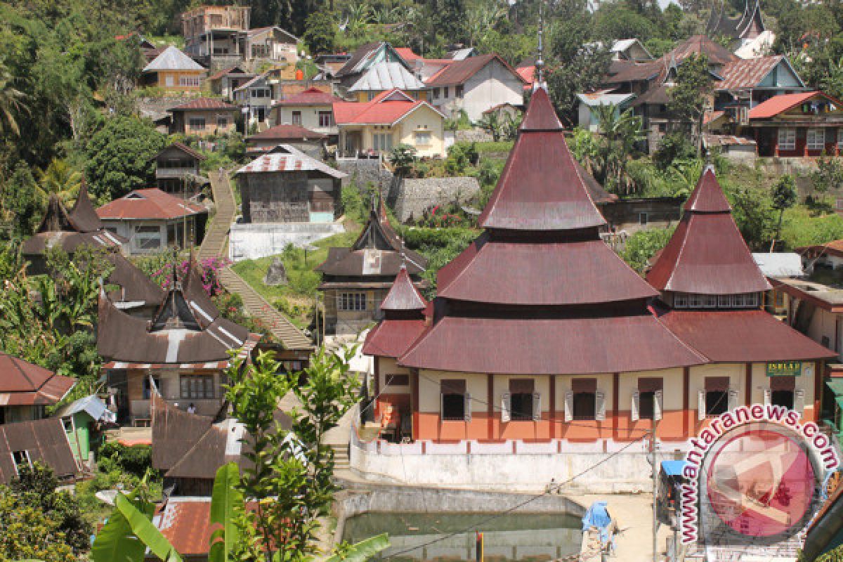 Ingin mengenal adat budaya Minangkabau, mari ke Pariangan