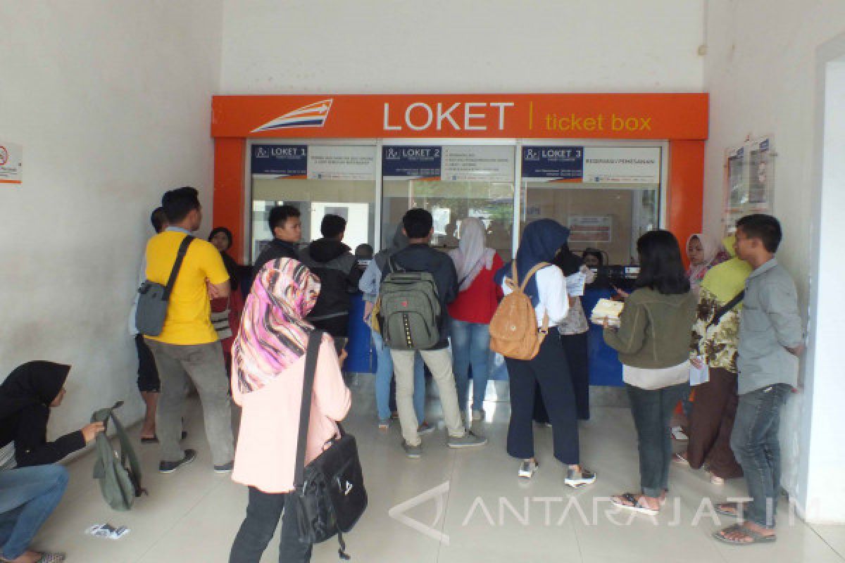 Libur Natal dan Tahun Baru, Tiket Sejumlah KA di Daop Jember Ludes Terjual (Video)