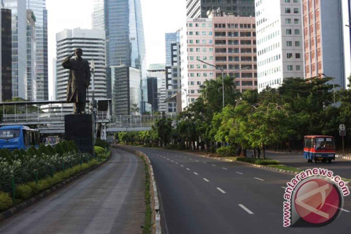 Jalanan Jakarta lengang saat Natal