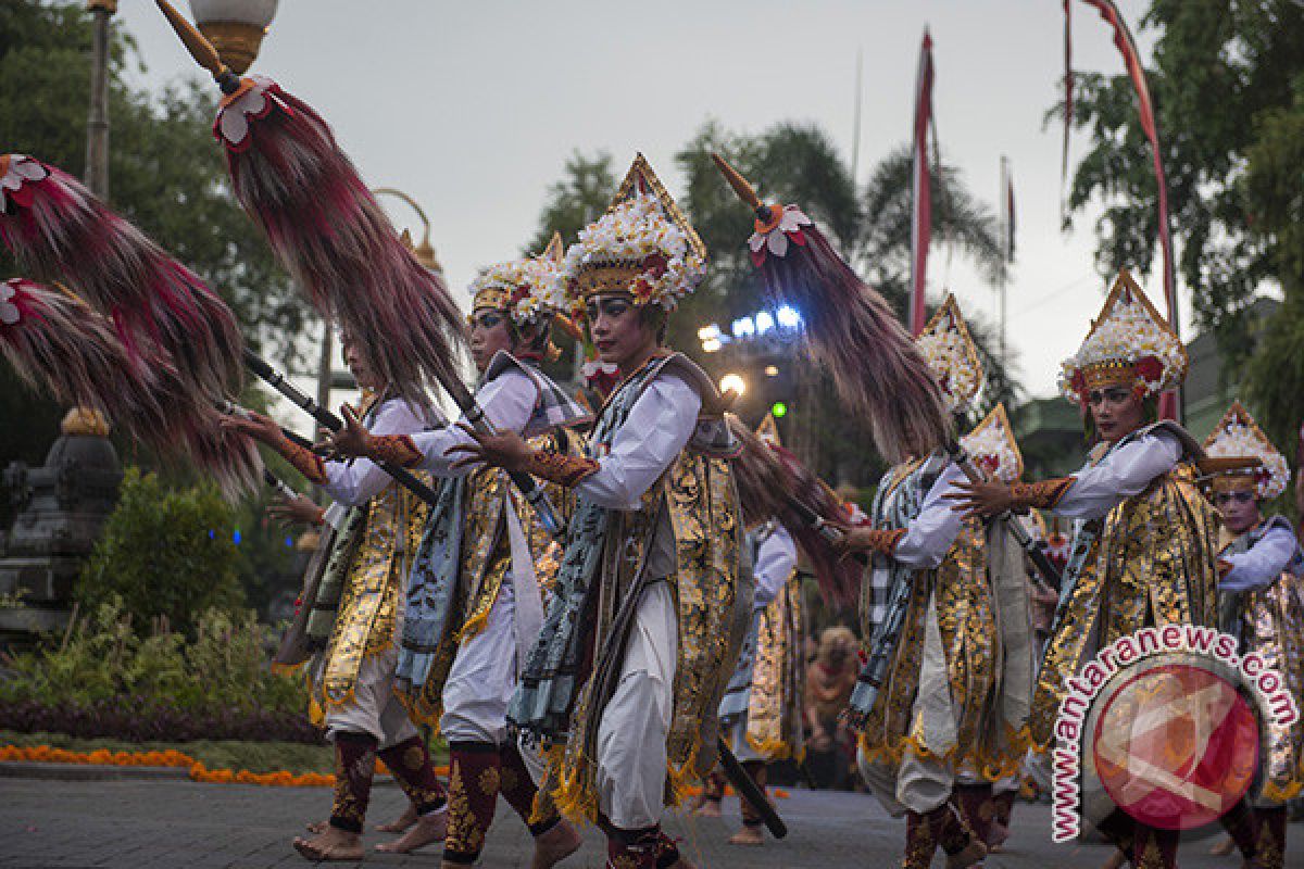 Dishub Denpasar sterilkan kawasan Denfest 2017