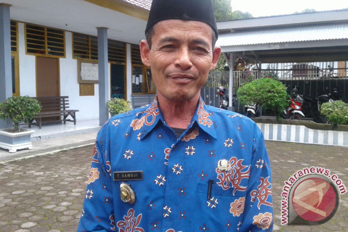 76 guru Rejang Lebong memasuki usia pensiun