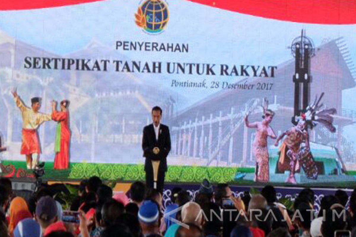 Jokowi Target 2025 Rampung Dibagikan Seluruh Sertifikat Tanah (Video)