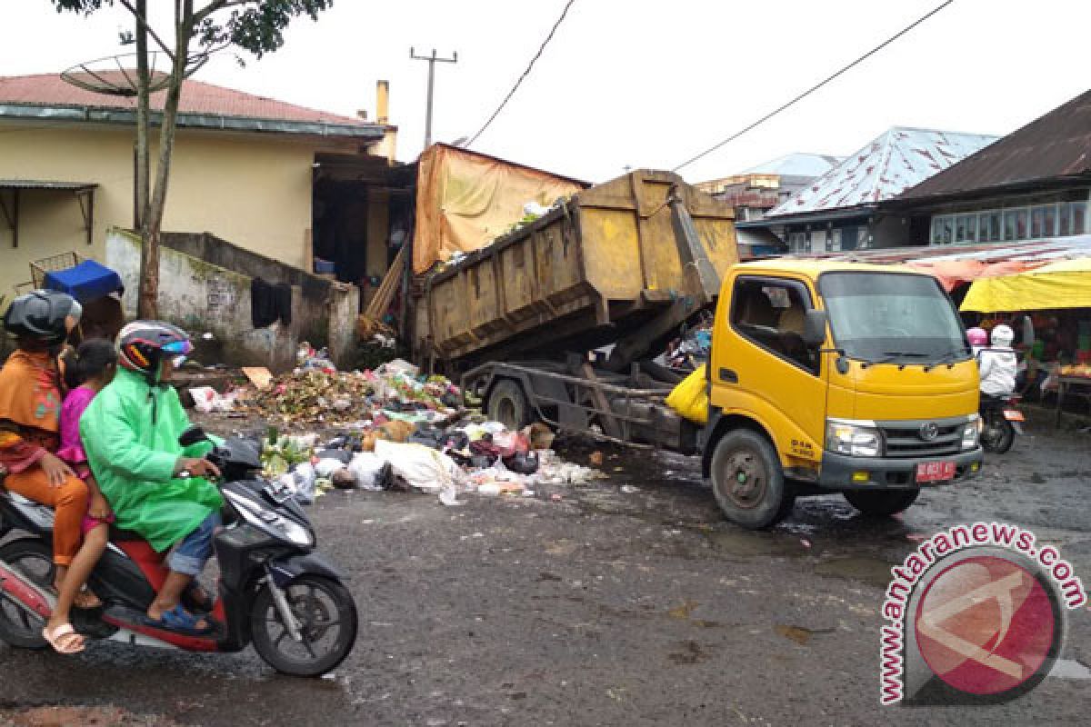 DLH Rejang Lebong siagakan 160 petugas kebersihan