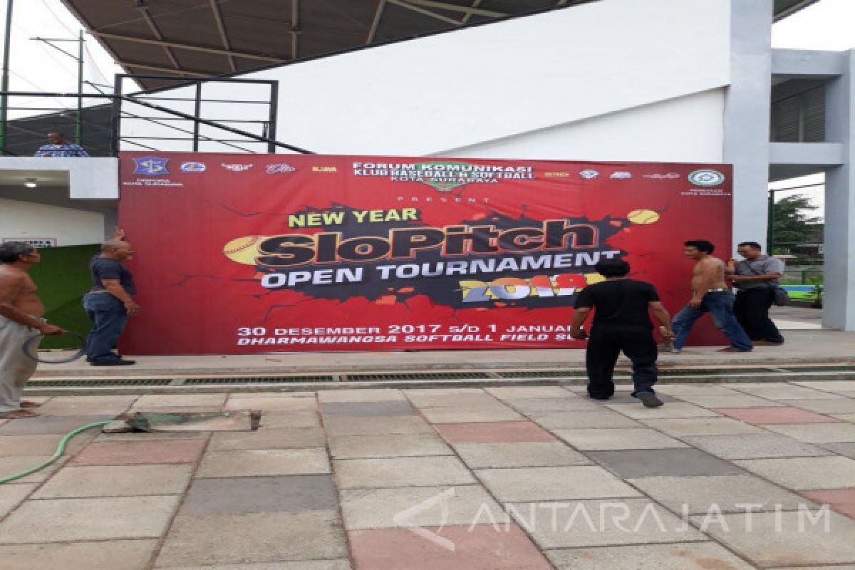 Klub Softball se-Surabaya Gelar Kejuaraan Slow-Pitch