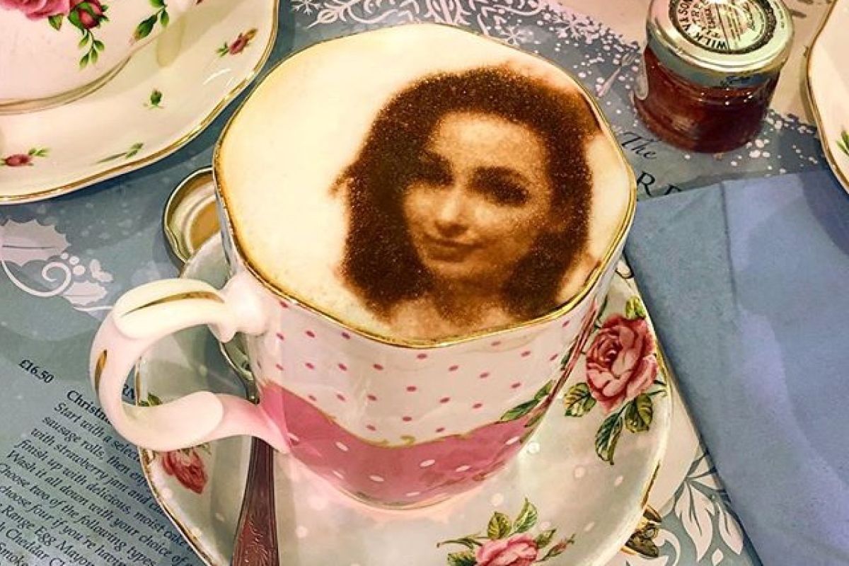 Kafe di London sediakan selfieccino, kopi berhias selfie