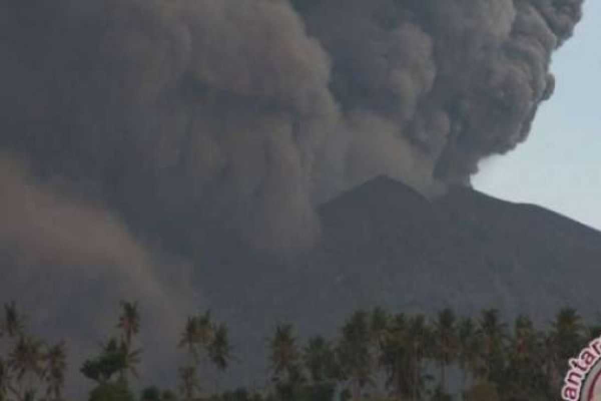 81 BTS Di Kawasan Gunung Agung Masih Berfungsi Normal