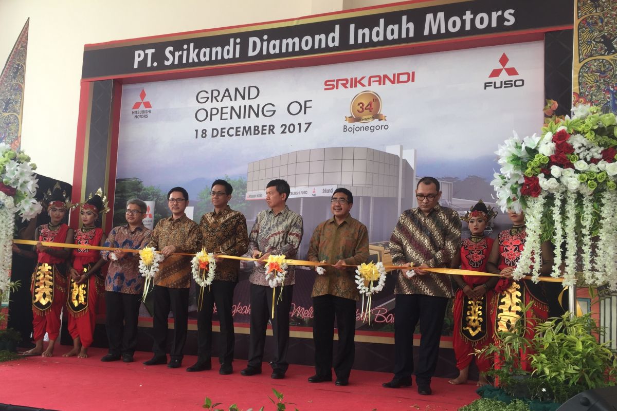 Resmikan diler, Mitsubishi Fuso lirik potensi besar Bojonegoro