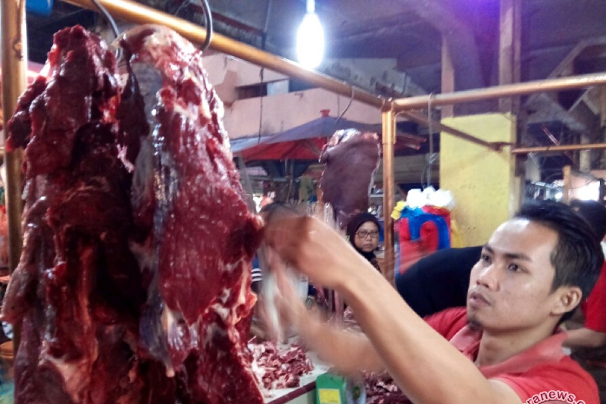 Harga daging makin tinggi