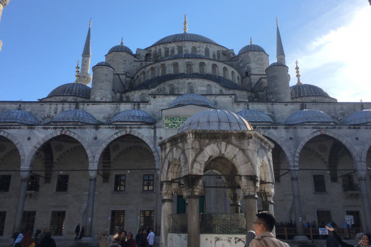 Mengunjungi Masjid Sultan Ahmet Istanbul