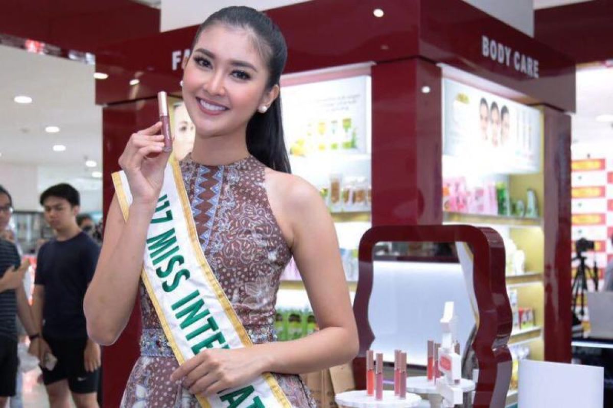 Miss International 2017 bangga bisa pamerkan produk Indonesia