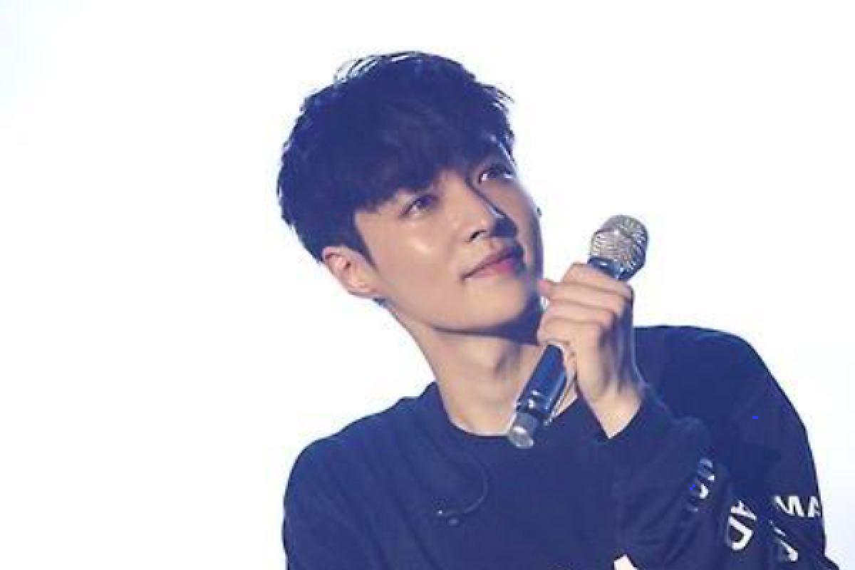 Lay EXO akan main di drama China bersama Tang Wei