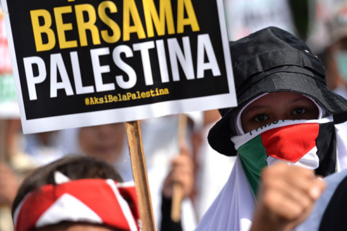 Massa aksi bela Palestina mulai datangi Monas