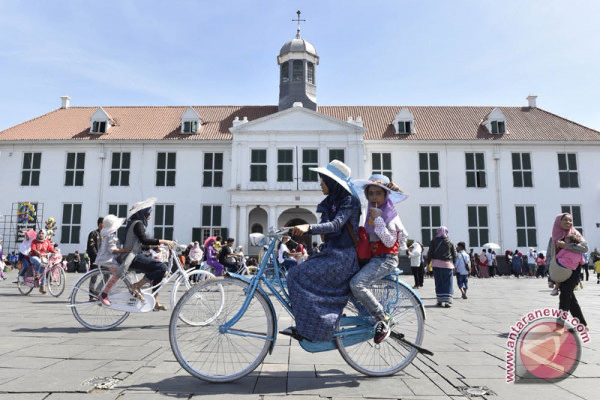 Sandiaga minta Disparbud segera revitalisasi Kota Tua