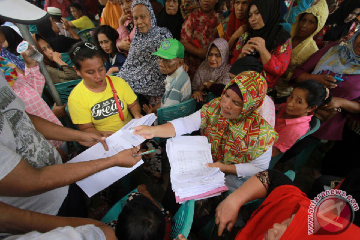 Gubernur Gorontalo salurkan dana Baznas di Kabupaten Boalemo