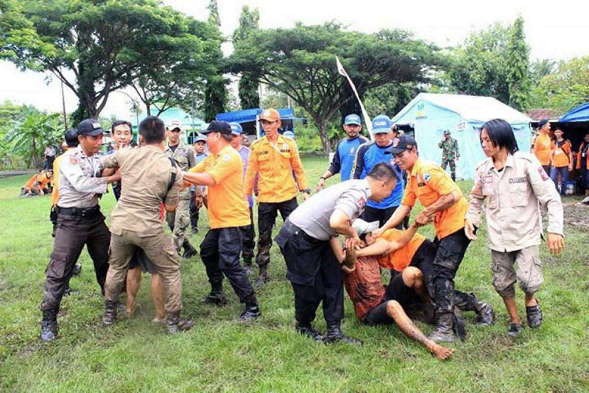 Pemkab Bantaeng apel pasukan banjir