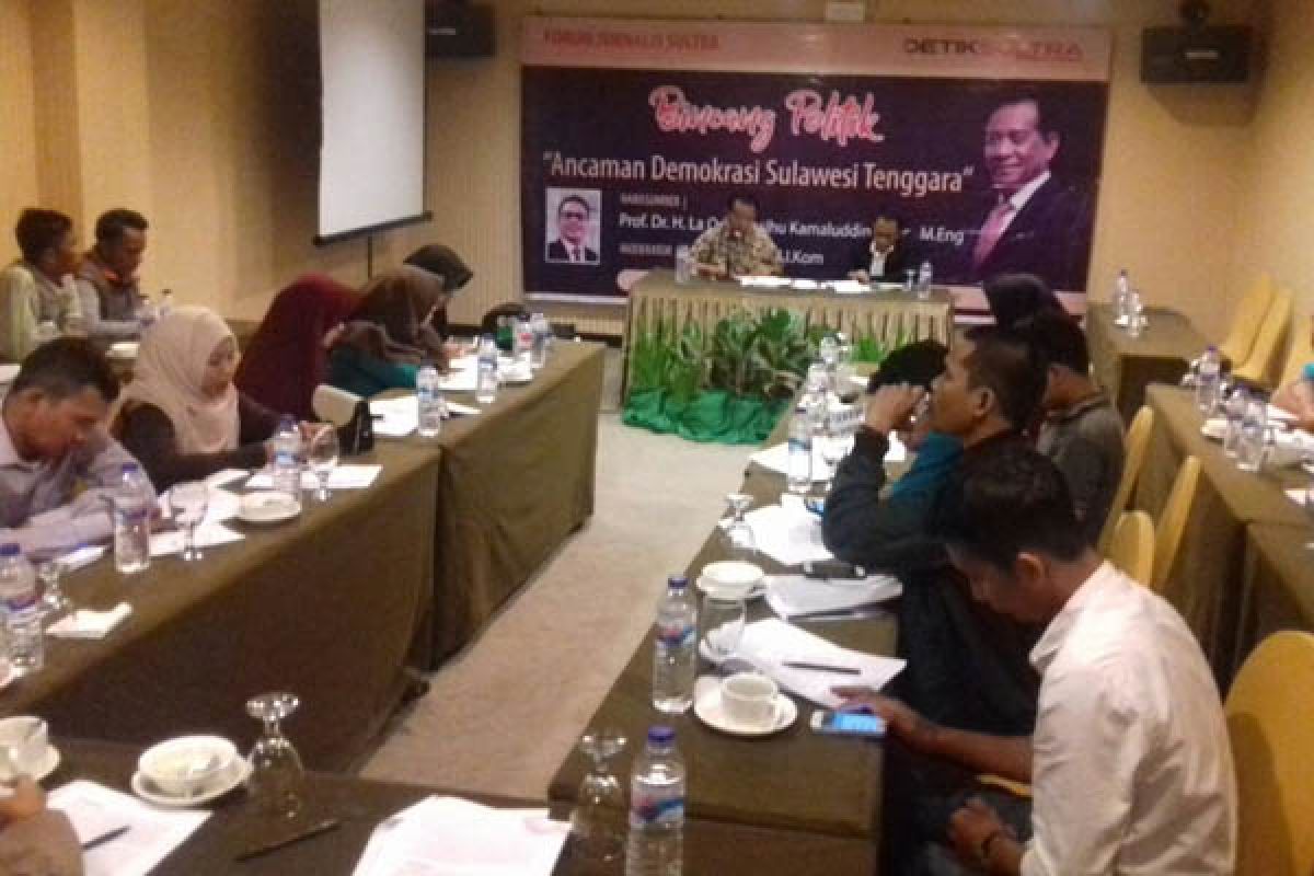 Forum Jurnalis Gelar Diskusi "Ancaman Demokrasi Sultra"