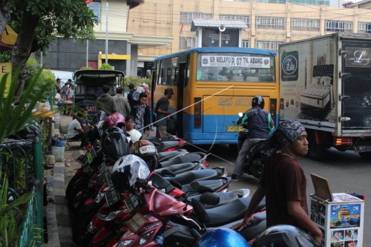 Pontianak bangun gedung parkir