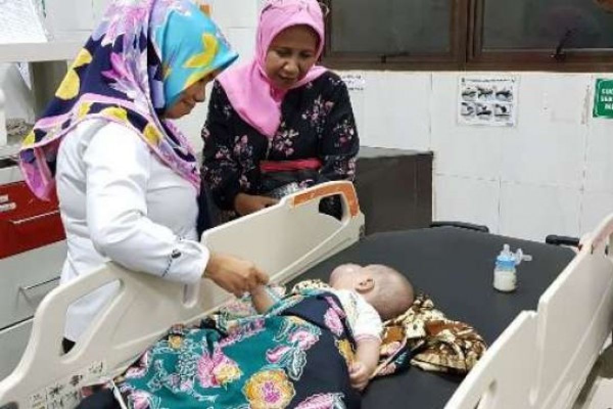 Riau Berikan Bantuan Perobatan Gratis Untuk Bayi Penderita Tumor Wajah
